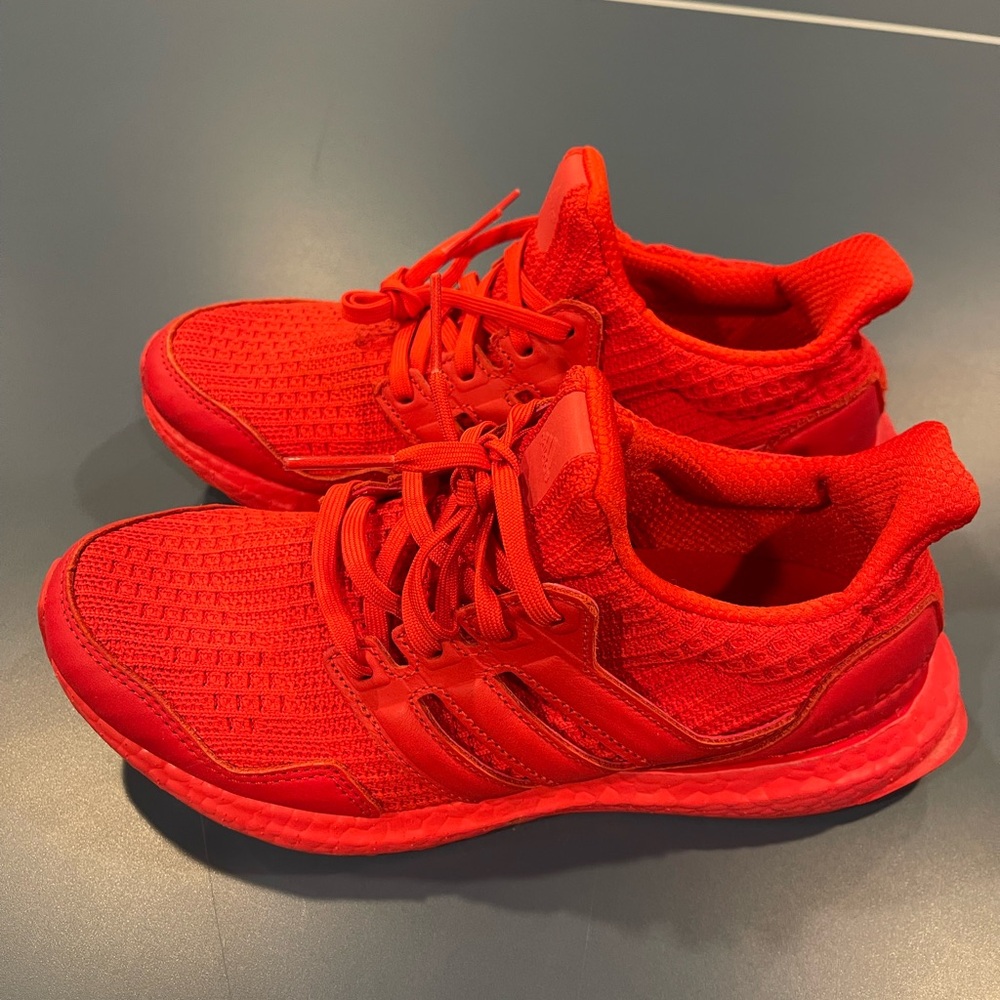 Adidas Women's Ultraboost DNA Running Shoes